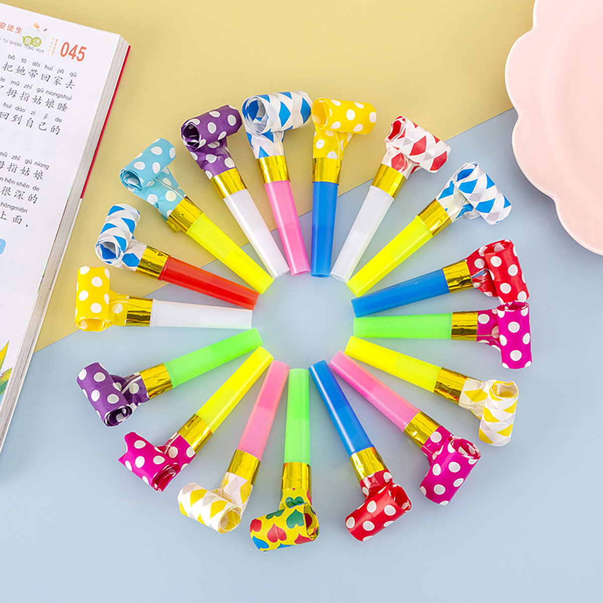 Kids Toys Easter - 30 buah mainan peluit warna-warni mainan