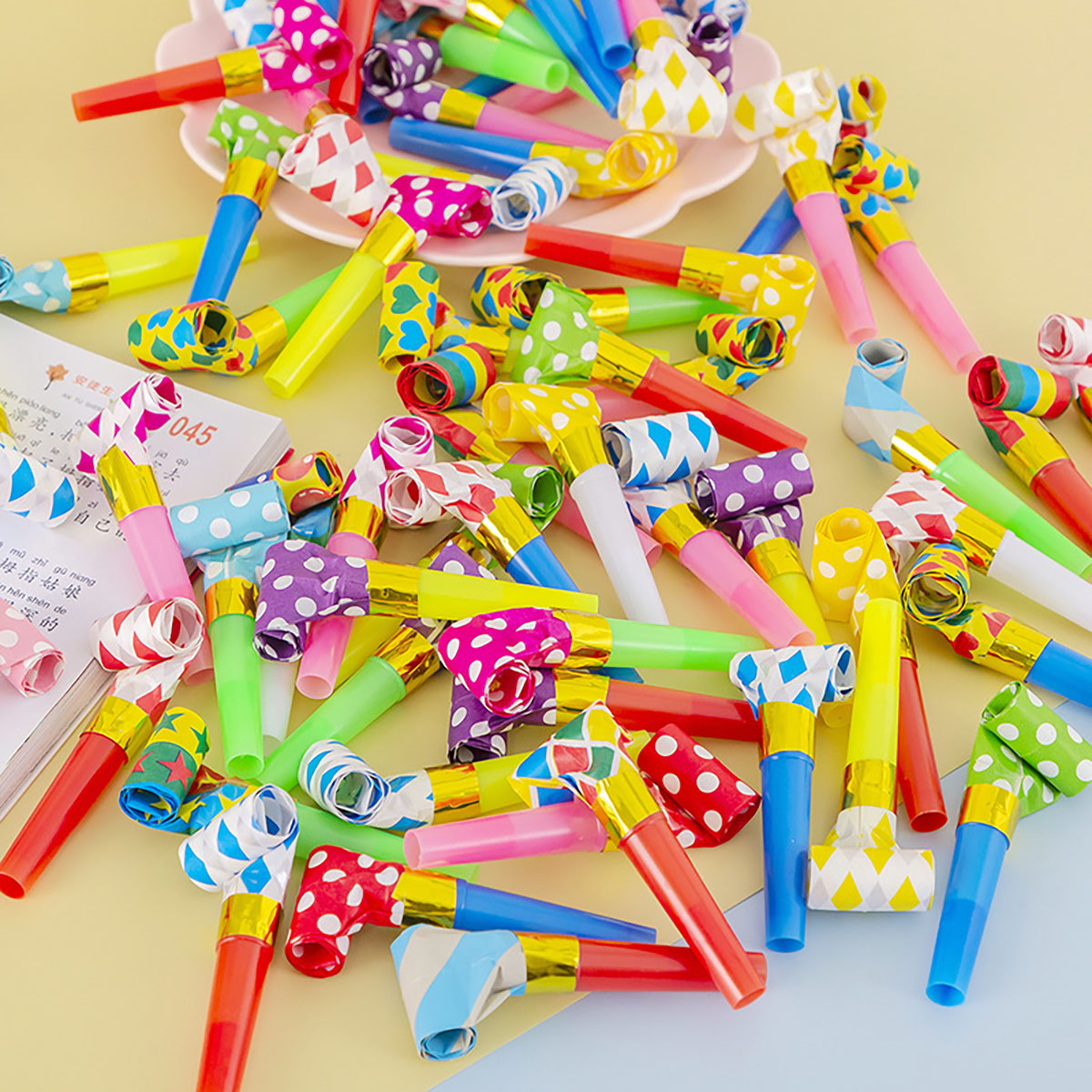 30 buah mainan peluit warna-wa - Kids Toys Easter ulasan dan harga